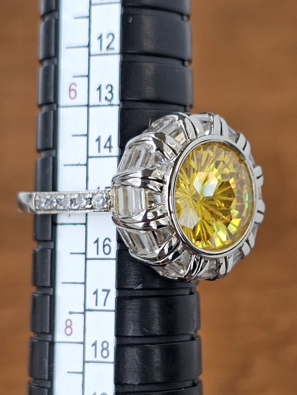 Beautiful Firework Cut Sapphire & Diamond Simulant Ring Sterling Silver Size 7! - Picture 6 of 7